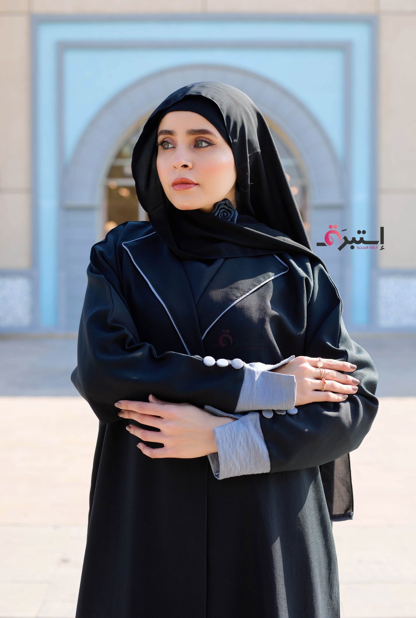 Combine modern elegance and luxury with our Blazer Abaya