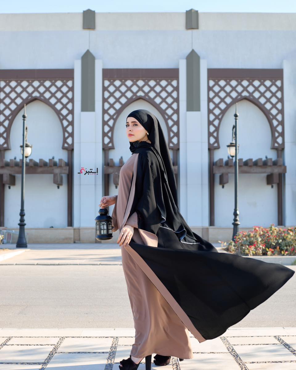 "Two-piece abaya in black and Coffe 🤎