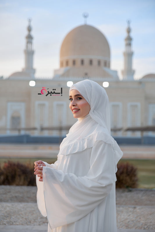 ✨ Make your appearance at Umrah even more beautiful with our White hijab ! ✨