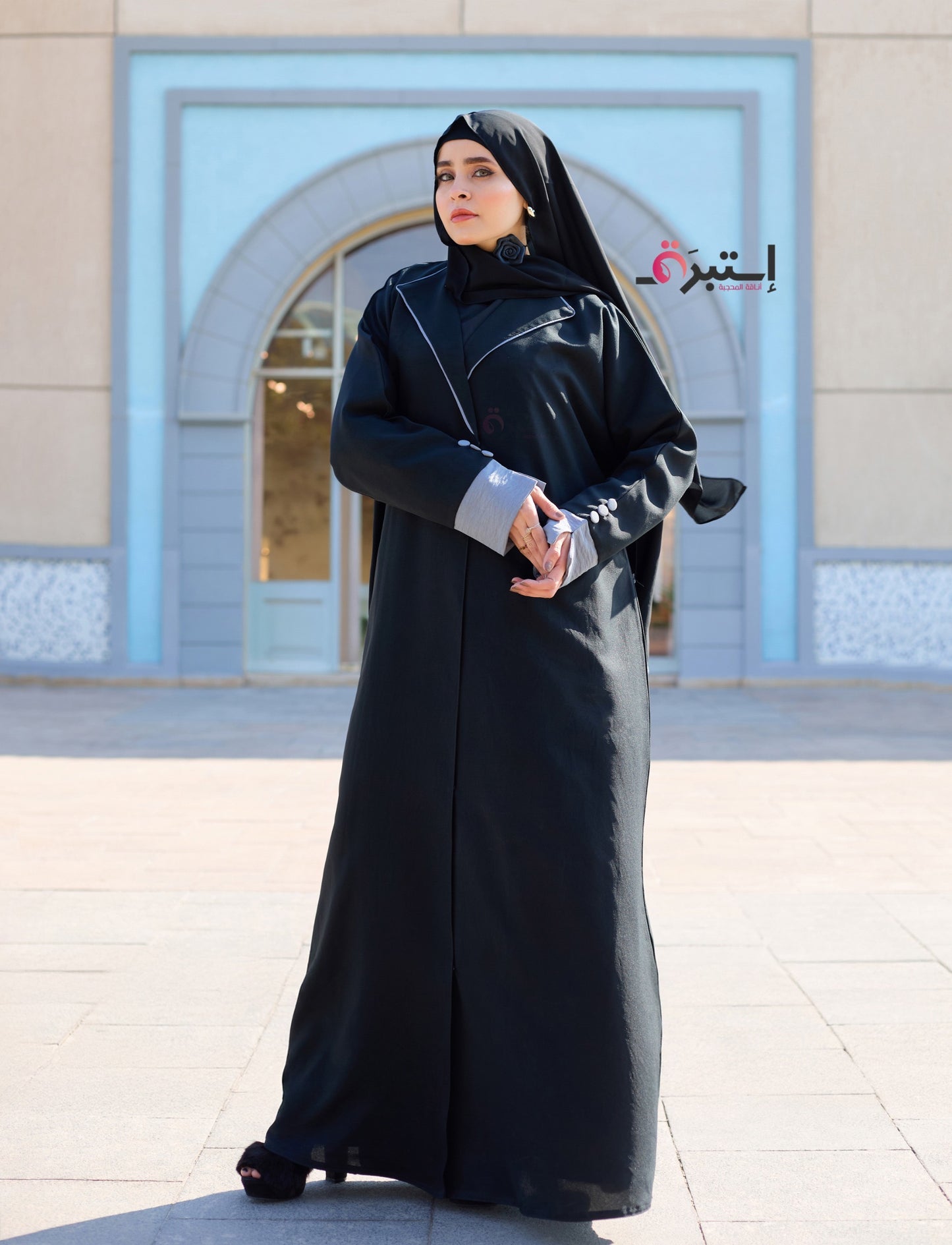 Combine modern elegance and luxury with our Blazer Abaya